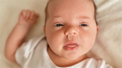 Ciri-ciri Hidung Tersumbat pada Bayi